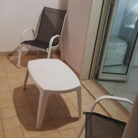La Maison De Nina 公寓